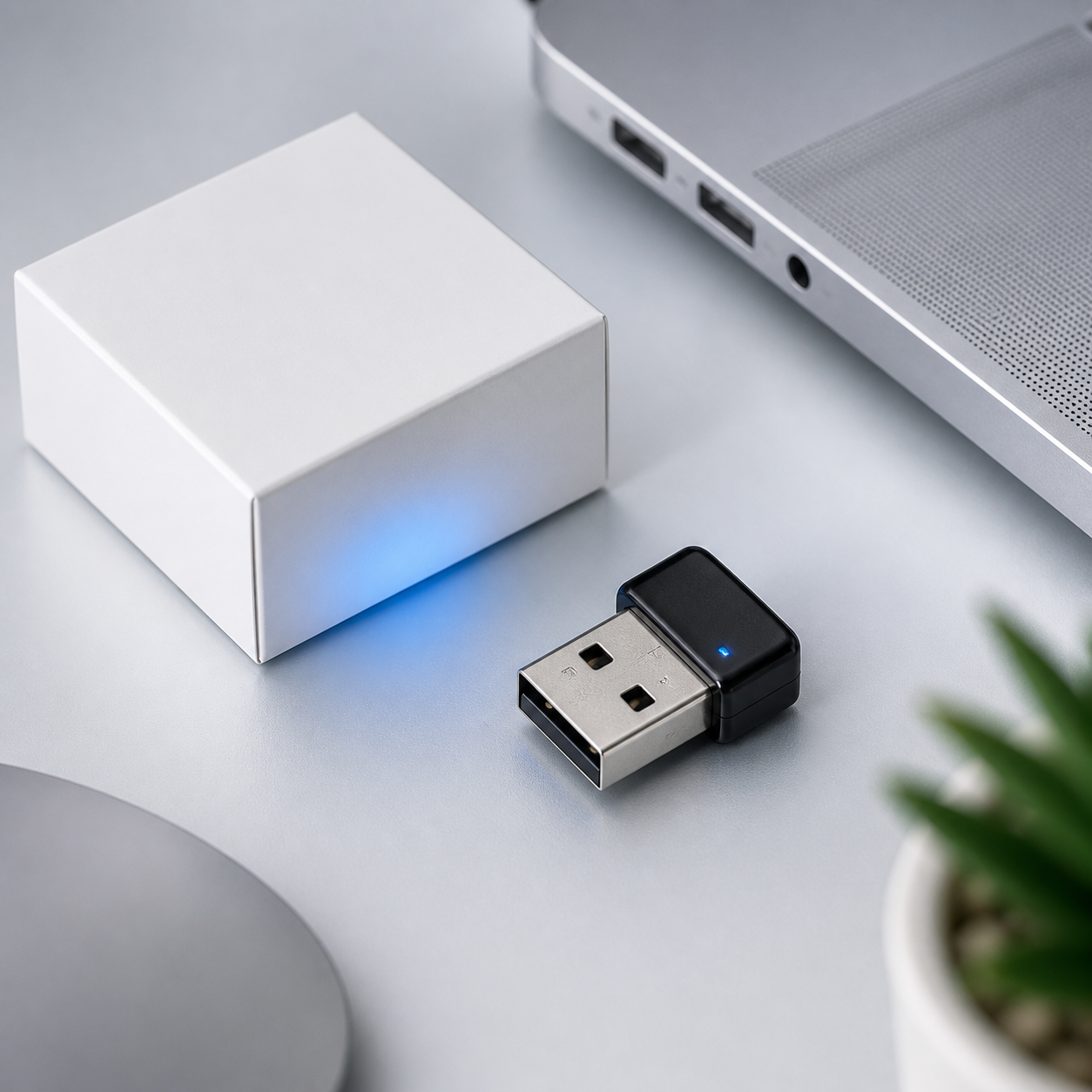Adapter USB Bluetooth do bezprzewodowego łączenia akcesoriów erotycznych, sterowania urządzeniami oraz wygodnej obsługi produktów intymnych